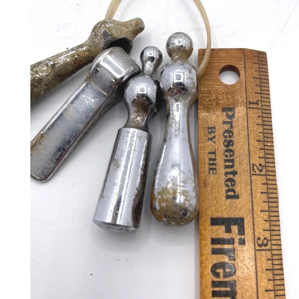 Vintage Hot‎ and Cold Faucet Handles and tub lever. Chrome